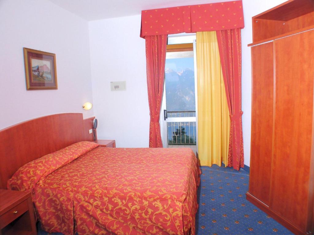 Hotel Garden Limone sul Garda Szoba fotó